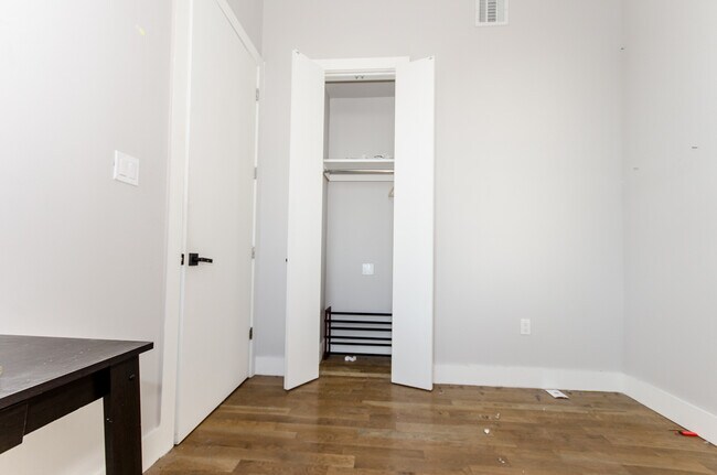 Building Photo - 65 S 11th St