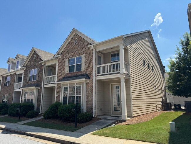 Front House( End Unit) - 7619 Bucknell Ter