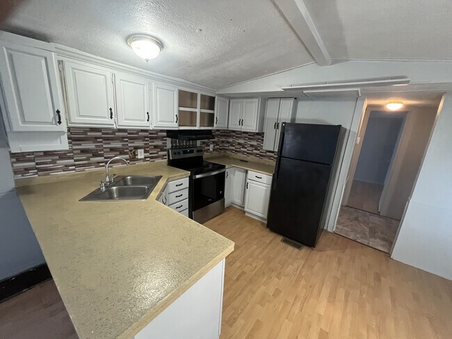 Foto del edificio - 901 NE 95th St