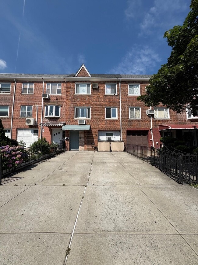 Building Photo - 21-20 80th St
