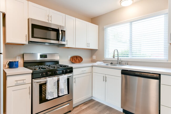 3BR, 1 BA - Traverse