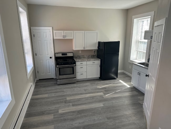 Central Ave - Central Ave Apartment