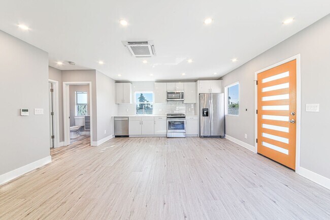 Foto del edificio - 2914 E 5th St