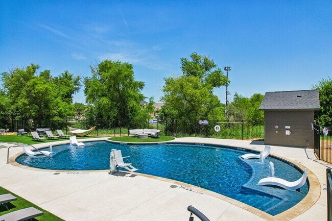 Foto del edificio - Townhomes at Princeton Meadows