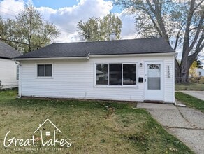 Building Photo - 14406 Hendricks Ave