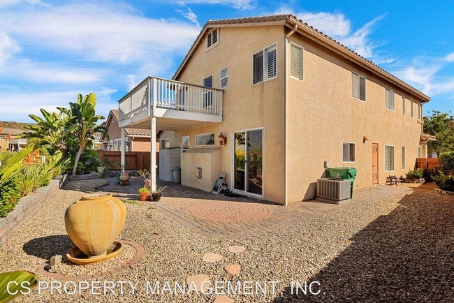 Foto del edificio - 1384 Riviera Summit Rd