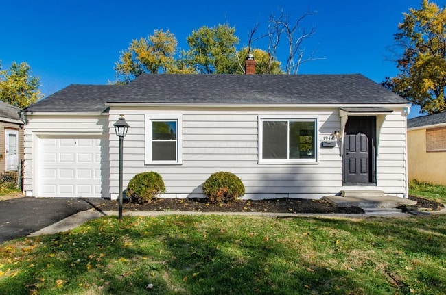 Building Photo - Fully Renovated 2-Bedroom Home with 1-Car Garage
