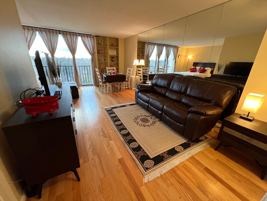 4242 East West Hwy Unit 1017, Bethesda, MD 20815 Condo for Rent in