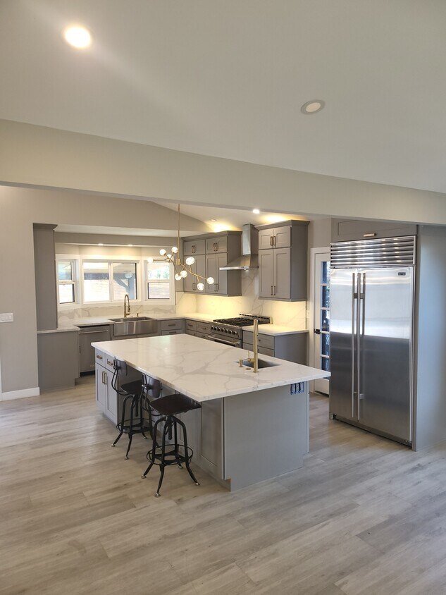 Foto principal - 4215 Mammoth Ave