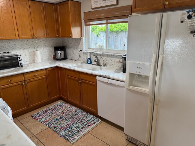 Building Photo - 4830 Amalfi Way