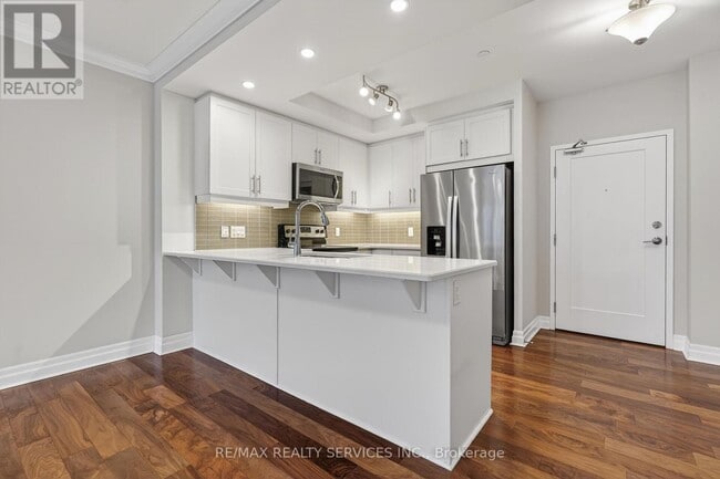 Building Photo - 505 Talbot St