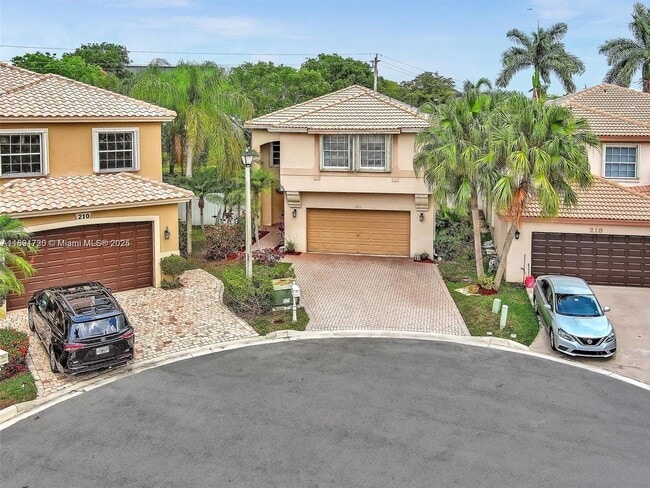 Building Photo - 214 La Costa Ct
