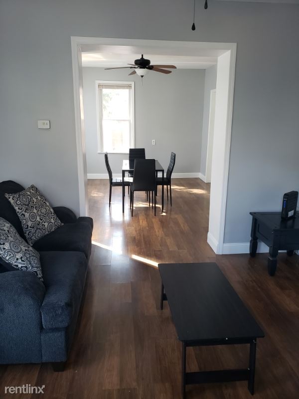 Building Photo - 1 br, 1.5 bath House - 722 Mason St.