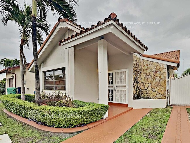 Building Photo - 9142 Grand Canal Dr