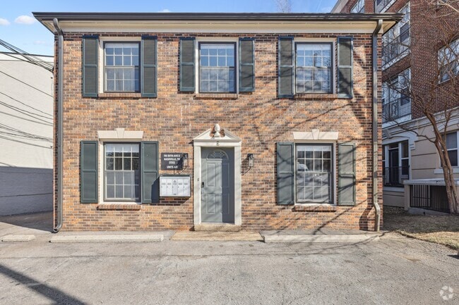 Building Photo - 118 30th Ave
