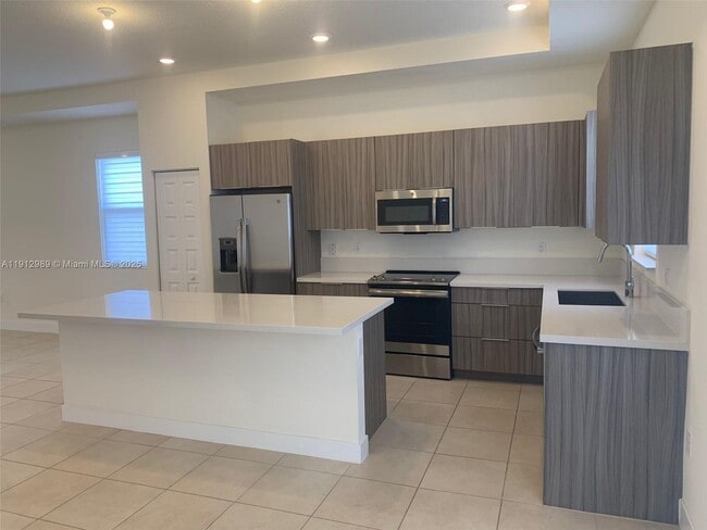 Building Photo - 10443 NW 82nd St