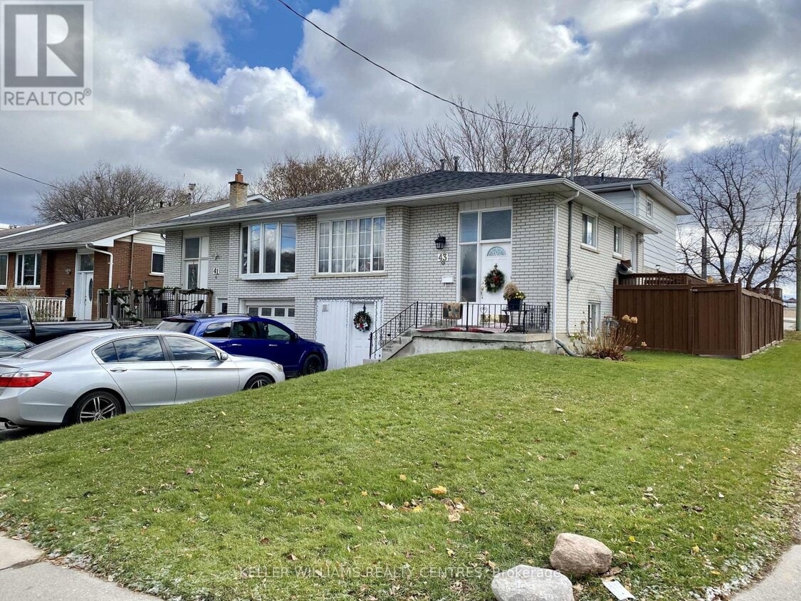 Primary Photo - 43 Walter Ave