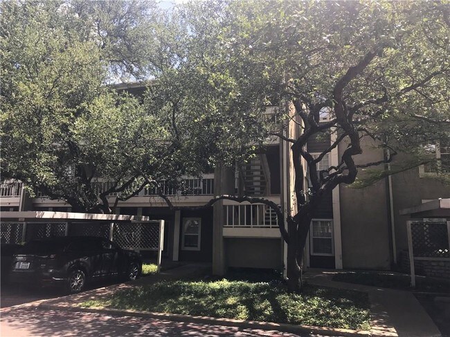 Foto del edificio - 5310 Keller Springs Rd