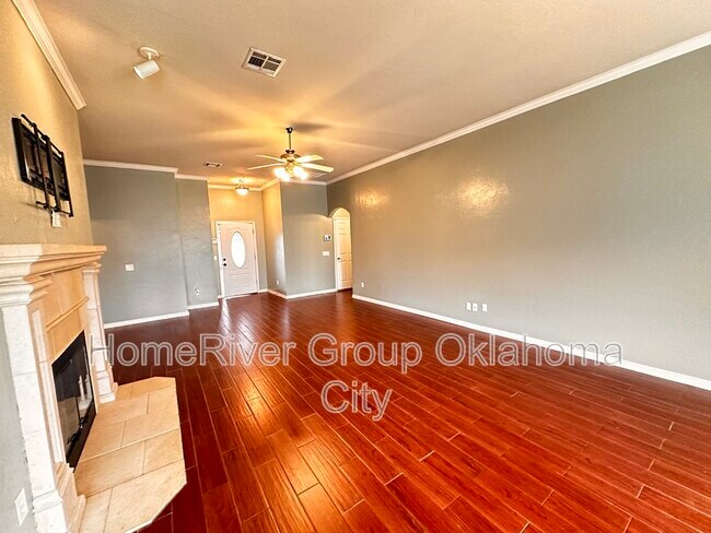 Building Photo - 11629 SW 11th St
