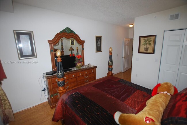 Building Photo - 1310 Tuscany Way