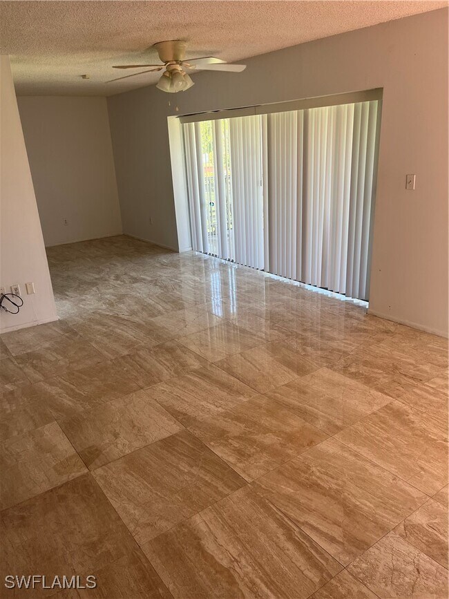 Foto del edificio - 1400 Pompei Ln