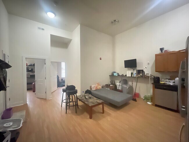 Foto del edificio - 3835-3837 Hamilton St