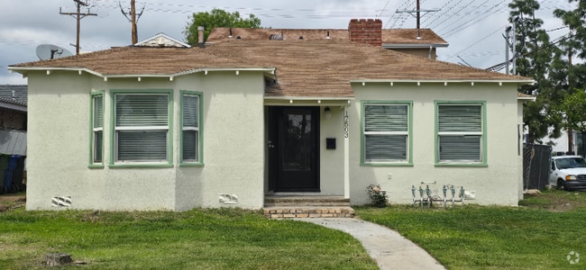 Building Photo - 17503 Kingsbury St