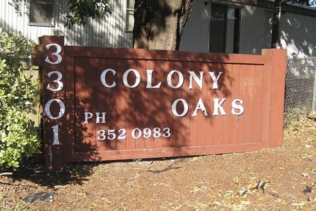 Building Photo - Colony Oaks Homes