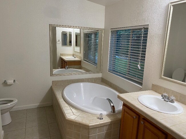 Foto del edificio - 40871 Orchard Ln