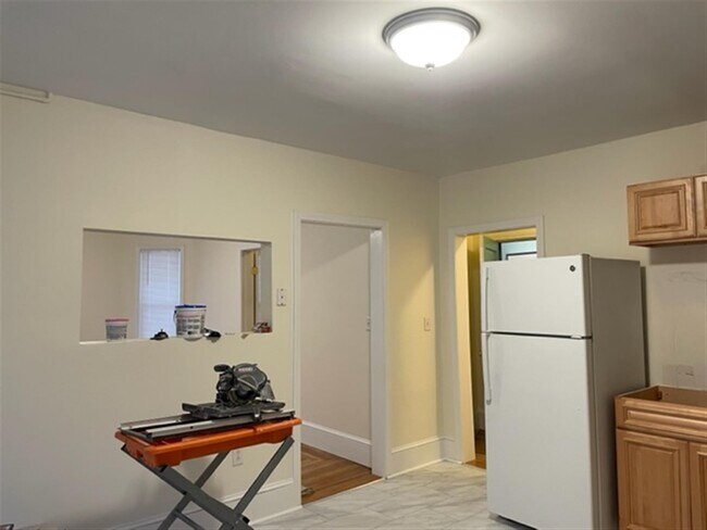 Building Photo - 46 Linden Ave