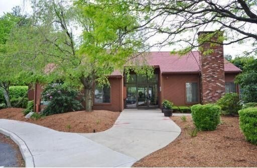 Foto del edificio - 11 Post Oak Ln