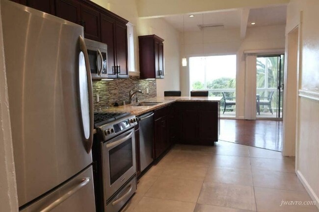 Building Photo - 445 Hoffman Ave