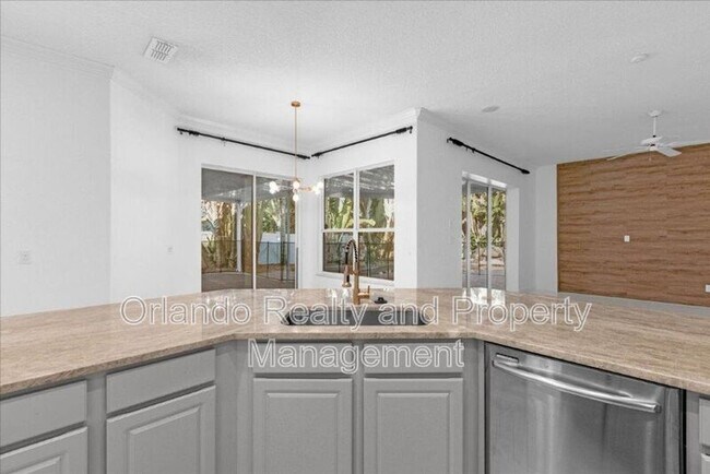 Foto del edificio - 8113 Lake Crowell Cir