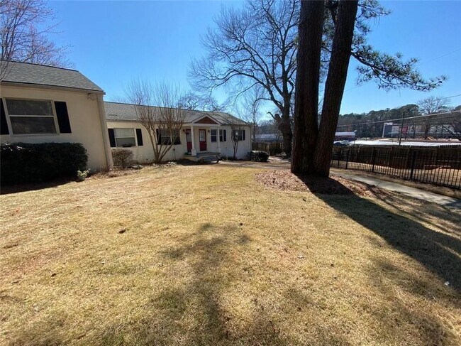 Building Photo - 1509 Stone Gate Ln SE