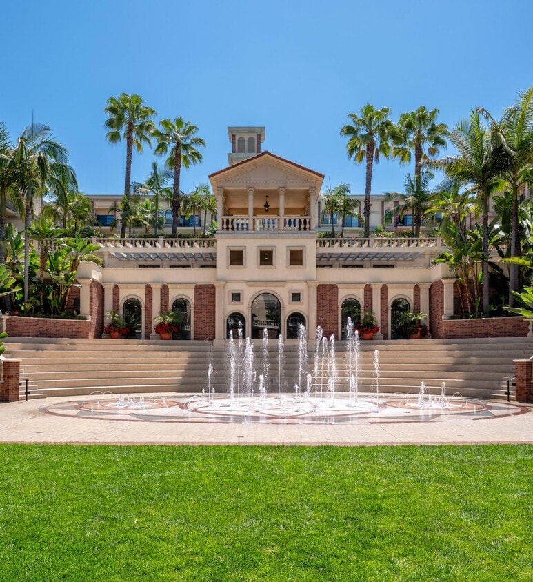 Primary Photo - The Lorenzo