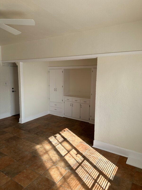 Foto del edificio - 1922 Highland Ave