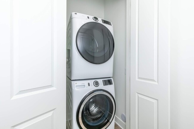 Interior Photo - Onyx Uptown PHX