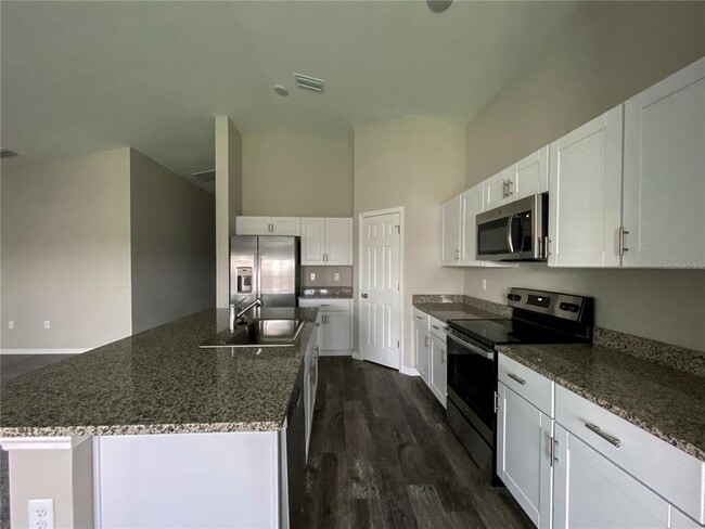 Building Photo - 12921 Twin Bridges Dr