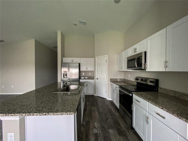 Foto del edificio - 12921 Twin Bridges Dr