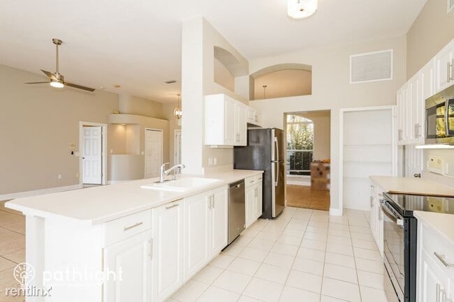 Building Photo - 3 br, 2 bath House - 6001 Heron Pond Dr UNIT