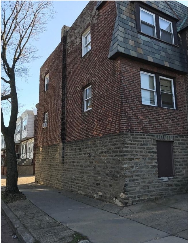 Foto del edificio - 5437-5441 Torresdale Ave