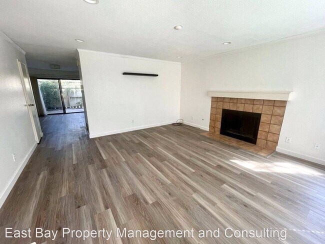 Building Photo - 3 br, 2.5 bath House - 6223 Joaquin Muriet...