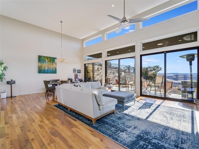 Building Photo - 6813 Valburn Dr
