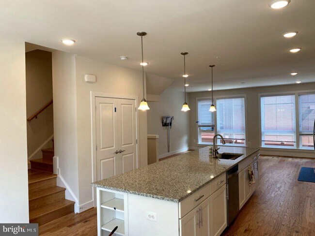Foto del edificio - 446 Stabler Ln