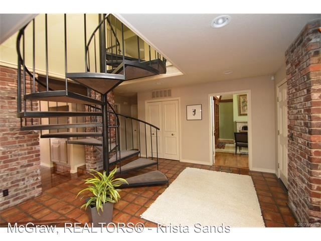 Foto del edificio - 2124 E 23rd St