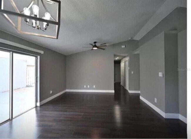 Building Photo - 2428 Harbor Town Dr