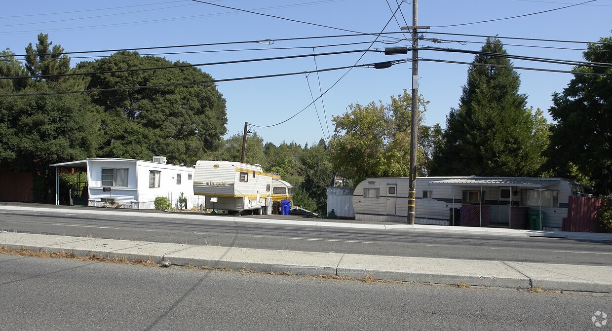 Building Photo - 4661 San Pablo Dam Rd