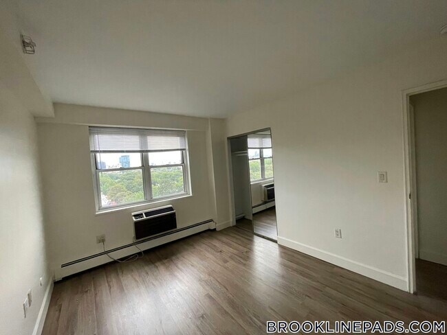 Foto del edificio - 175 Freeman St