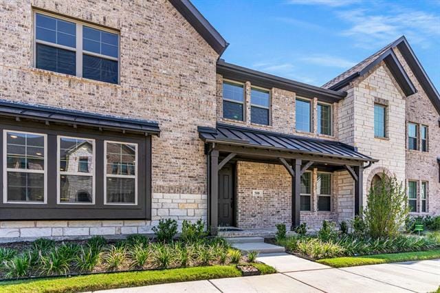 Building Photo - 508 Parkside Dr