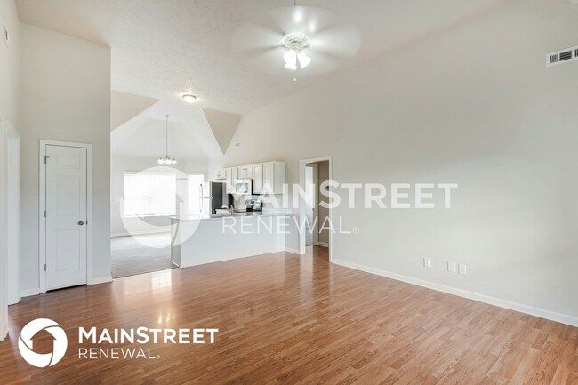 Building Photo - 2823 Ridgewood Dr